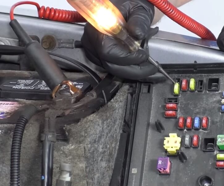 How to Manually Turn on Fuel Pump