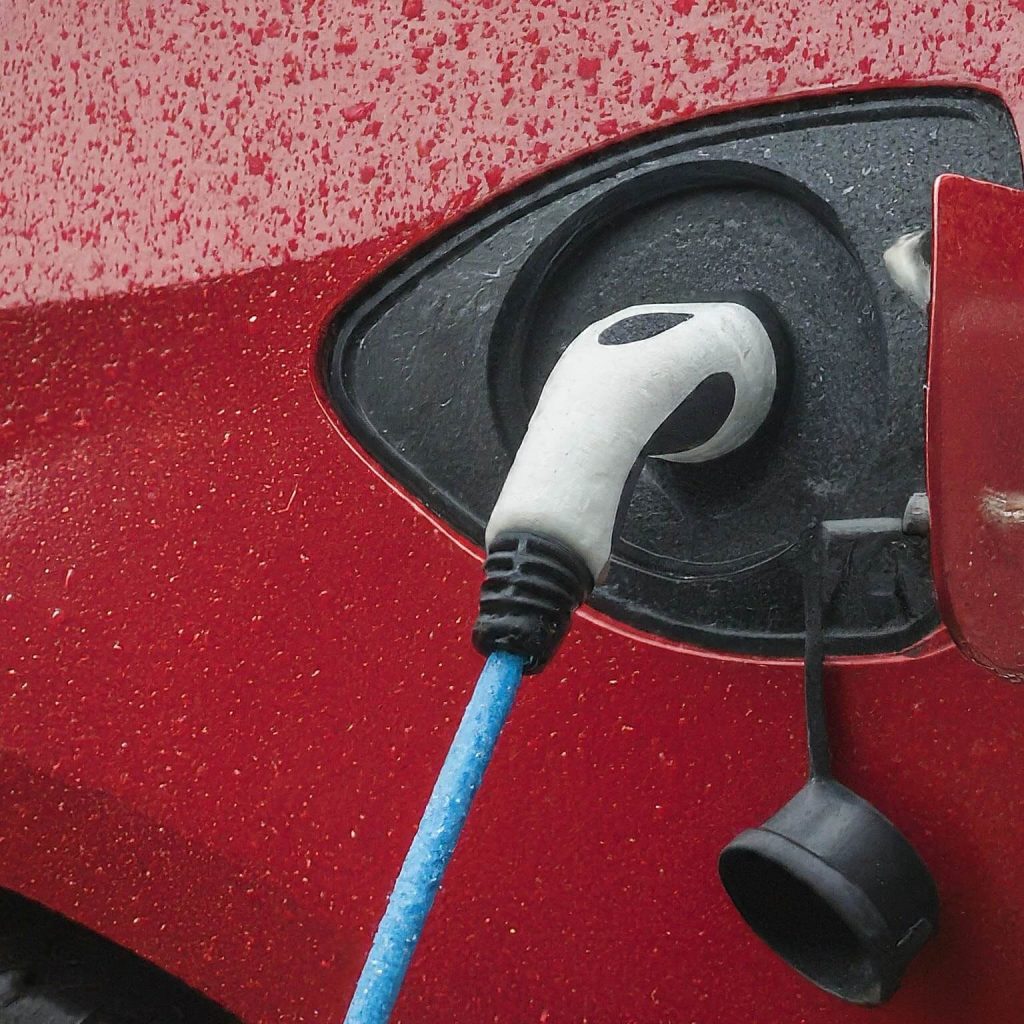 Can I Charge My Electric Car In The Rain